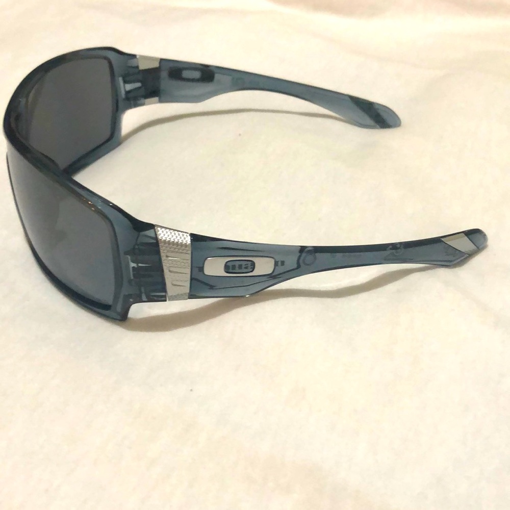 OAKLEY OFFSHOOT POLARIZED